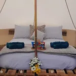 Fairy Hill At Rosemount Glamping Lüks kamp alanı Carlingford