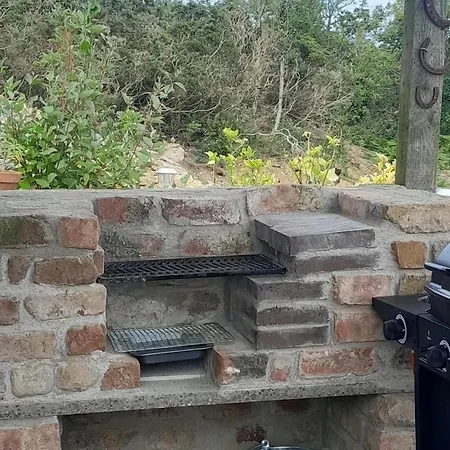 Fairy Hill At Rosemount Glamping