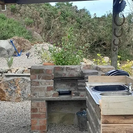 Fairy Hill At Rosemount Glamping אוהל מפואר