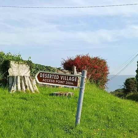 Fairy Hill At Rosemount Glamping * קרלינגפורד