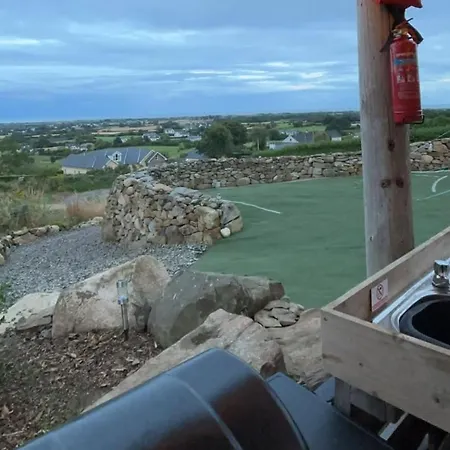 Fairy Hill At Rosemount Glamping קרלינגפורד