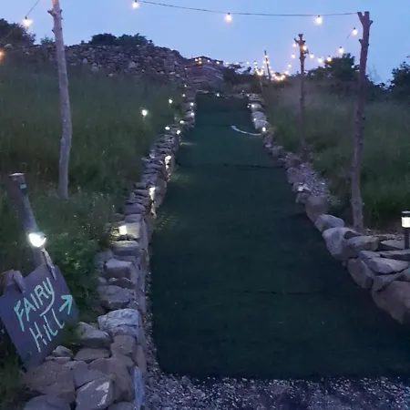 Fairy Hill At Rosemount Glamping * קרלינגפורד